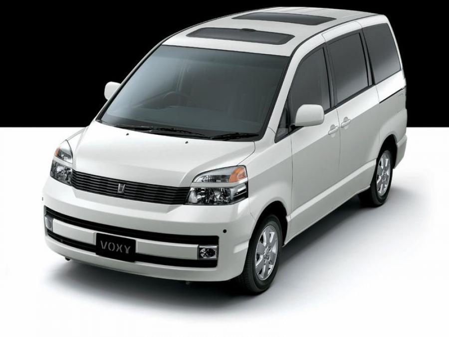  Toyota Voxy 2001 года  (фото 6 из 9)